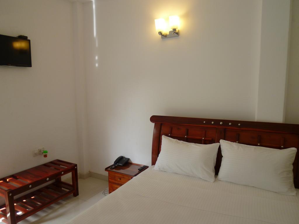 Crystal V Tourist Resort Anuradhapura Zimmer foto